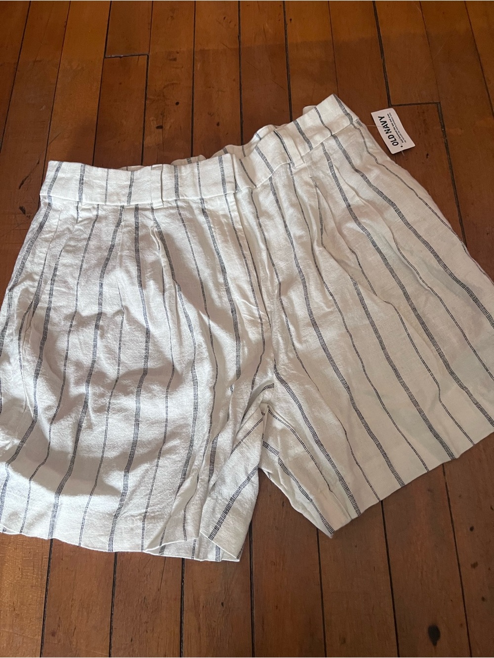 Old Navy White Linen-Blend Striped Shorts